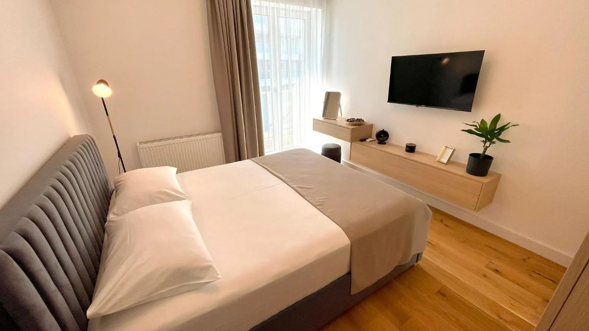 Apartment No 401 Lebada Lake Bucharest