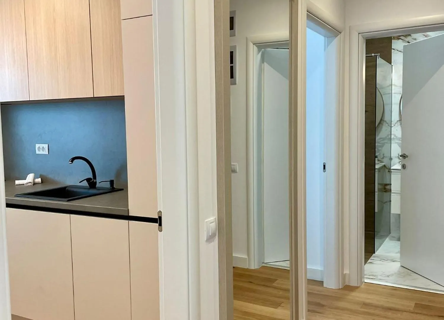 Apartment No 401 Lebada Lake Bucharest